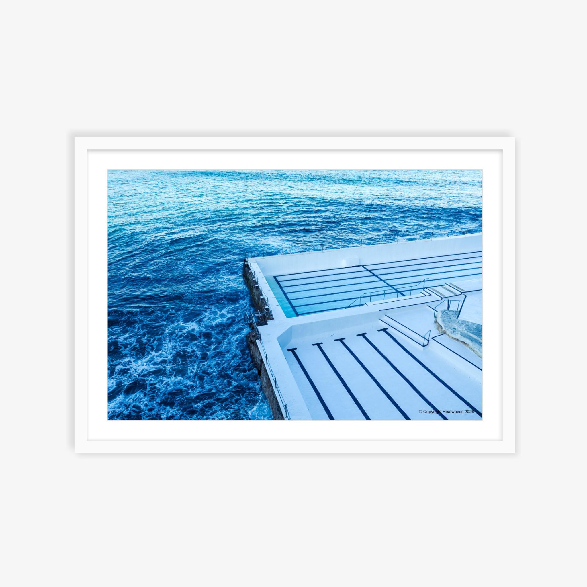 Icebergs Blue