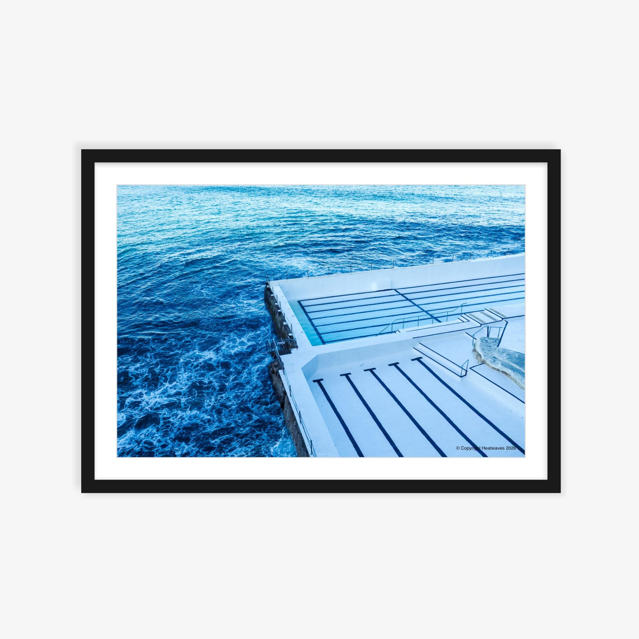 Icebergs Blue