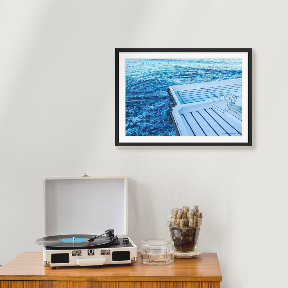 Icebergs Blue